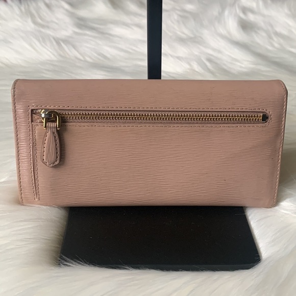 Authentic Prada Saffiano Long bifold flap wallet Blush/nude color. - Picture 3 of 13